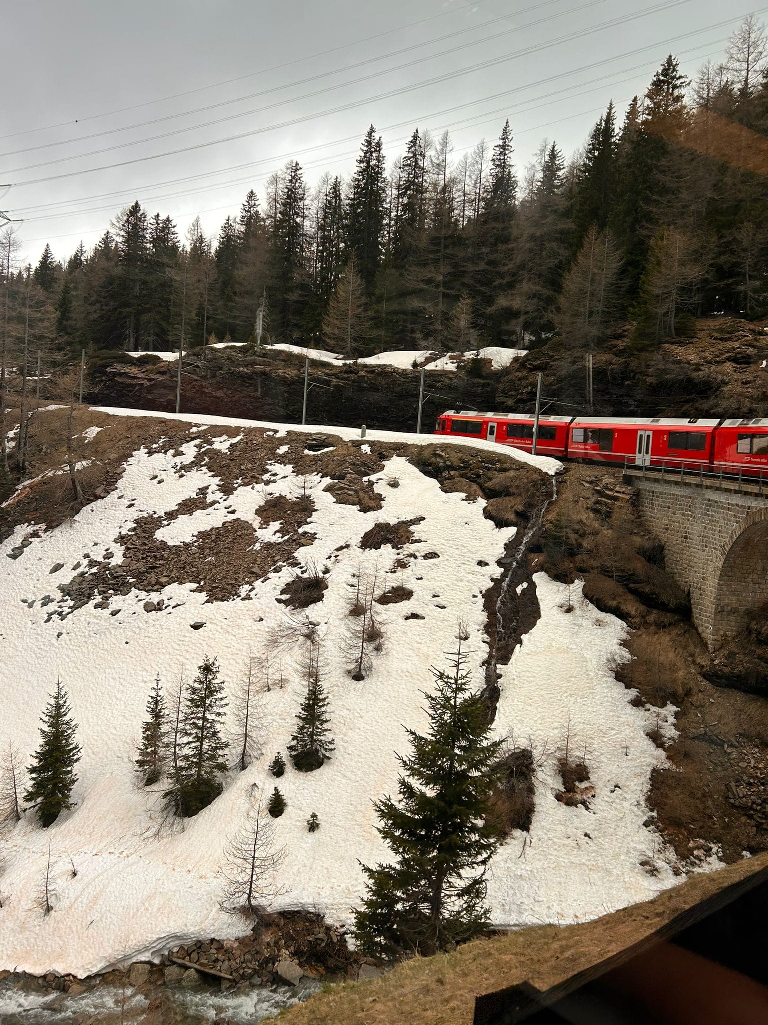 Cel mai frumos traseu din lume cu Bernina Express din Italia în Elveția!