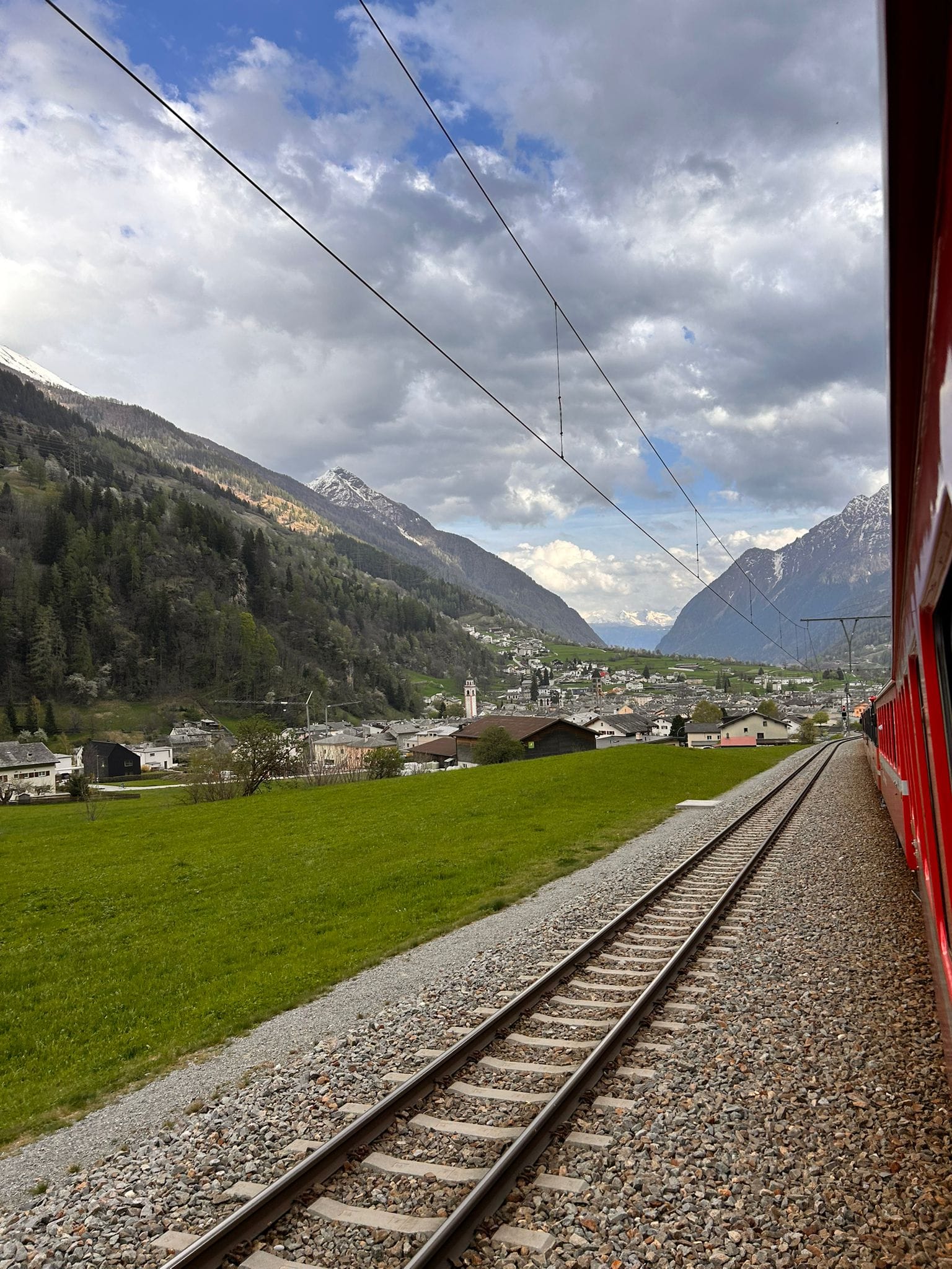 Cel mai frumos traseu din lume cu Bernina Express din Italia în Elveția!