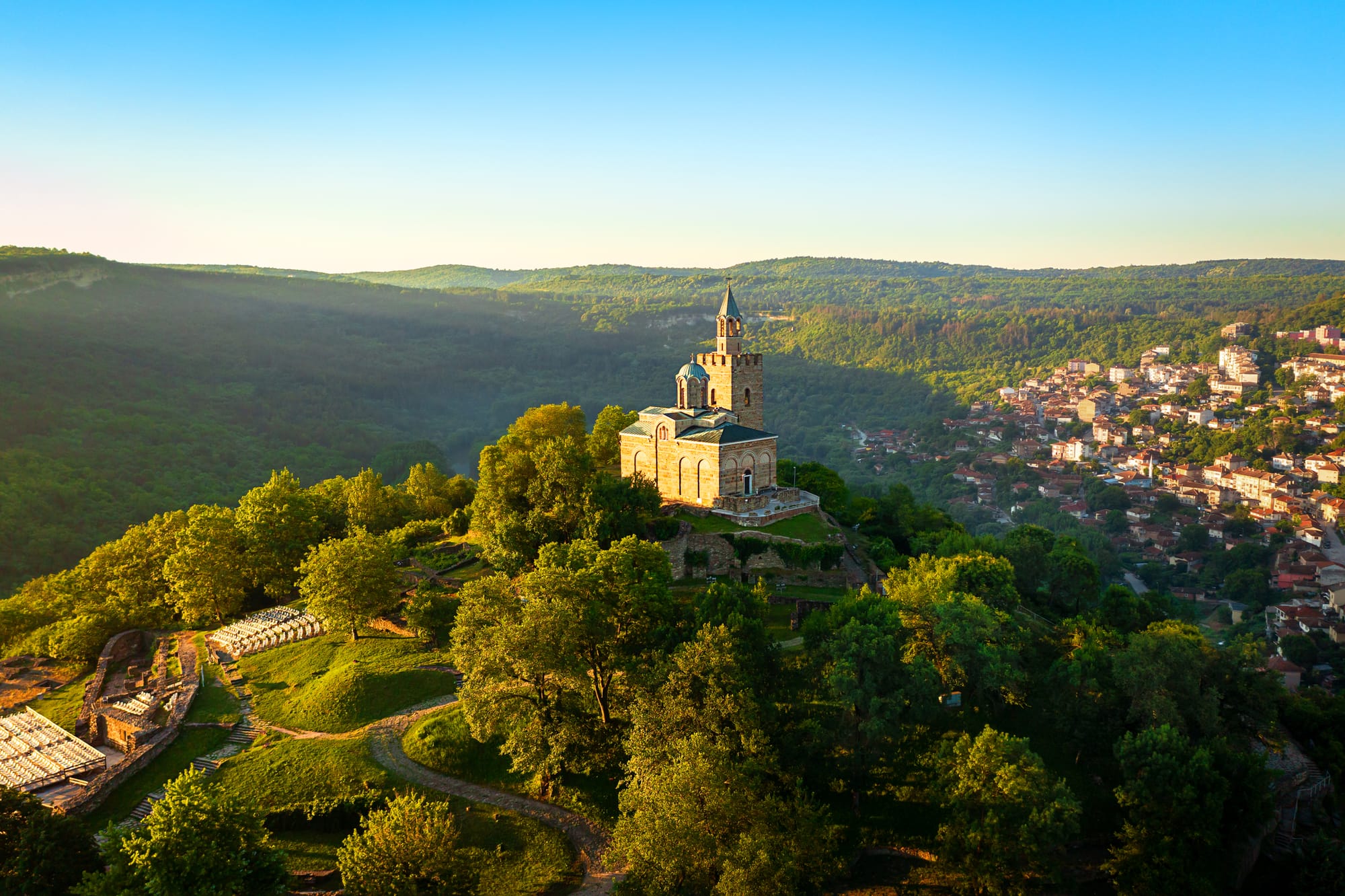 Veliko Tarnovo, la sud de graniță! TOP Activități