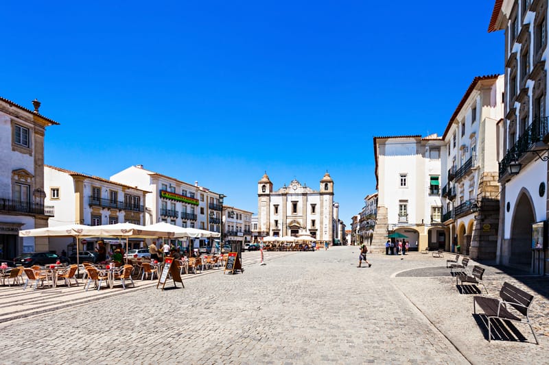 Descopera Évora - Orasul Antic Portughez l Ce sa vizitezi