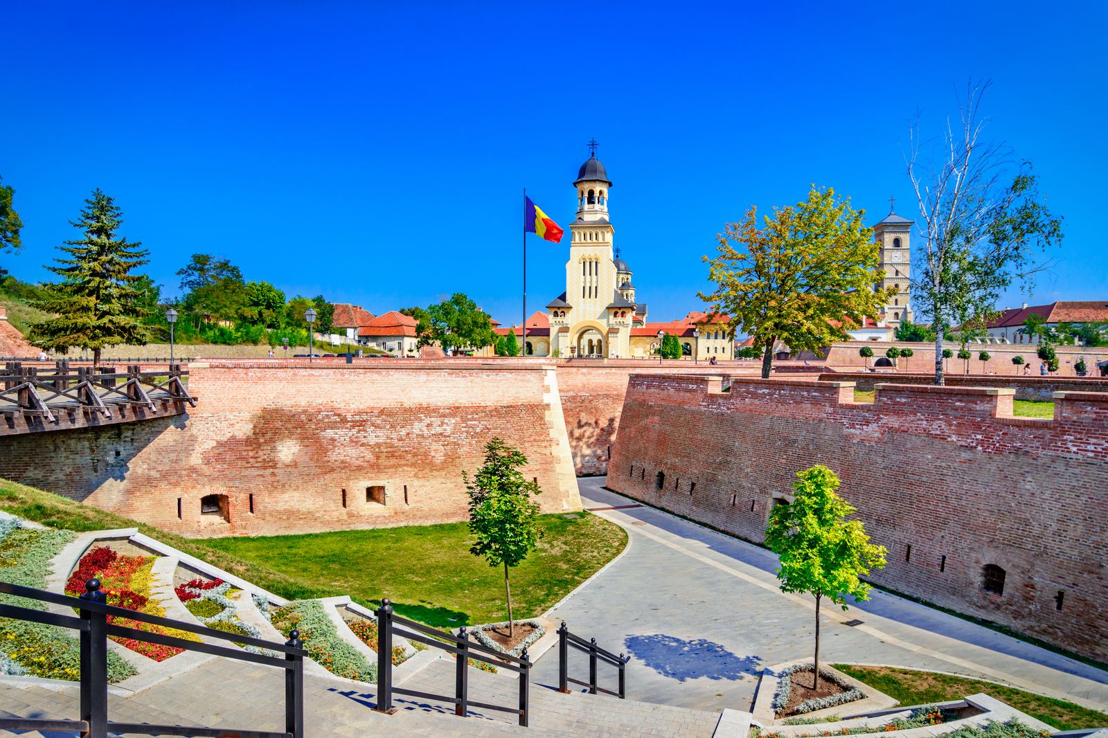 TOP 9 Cele mai frumoase obiective turistice in Alba Iulia!
