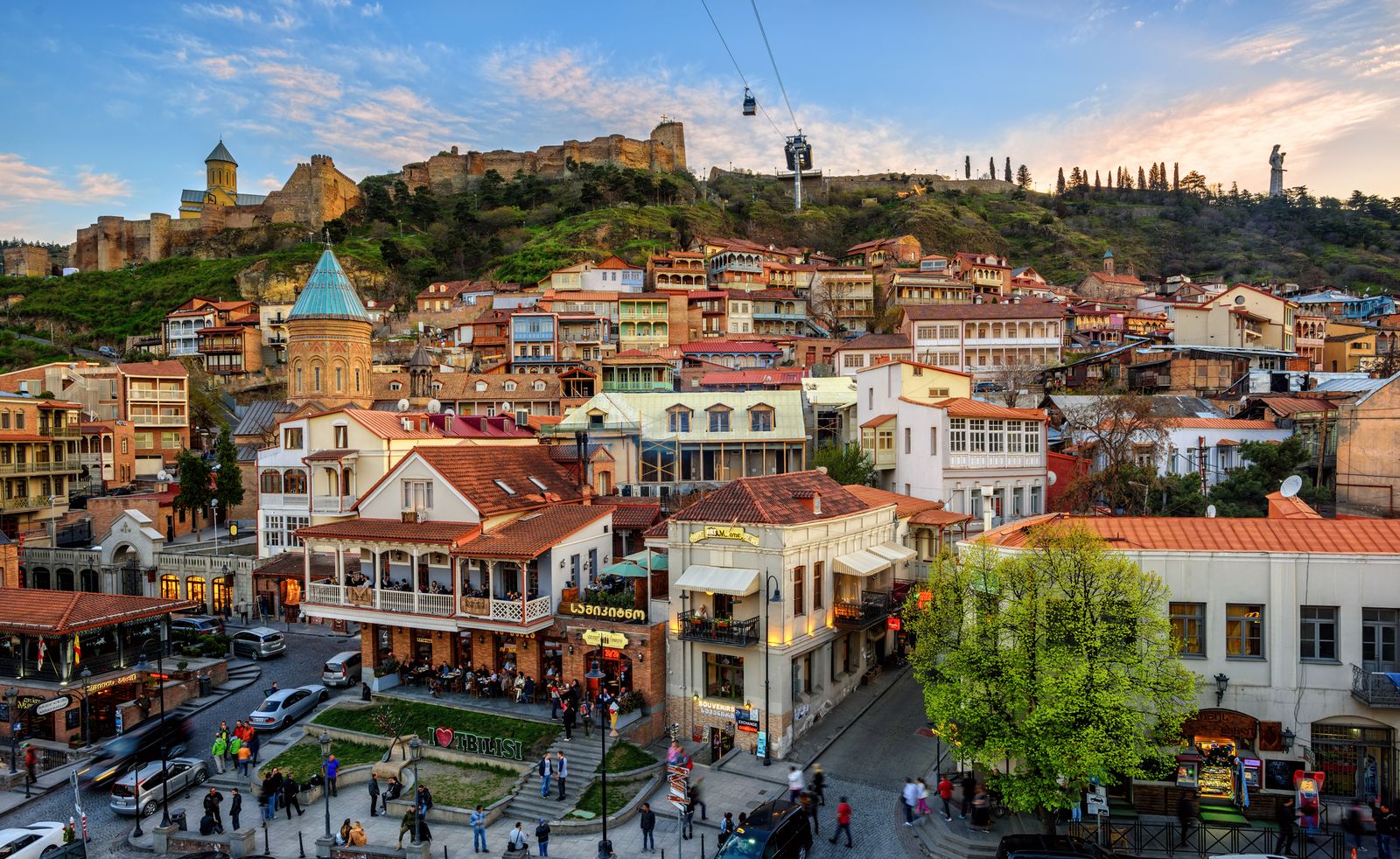 Ghid de calatorie Tbilisi, Georgia - O perla arhitecturala