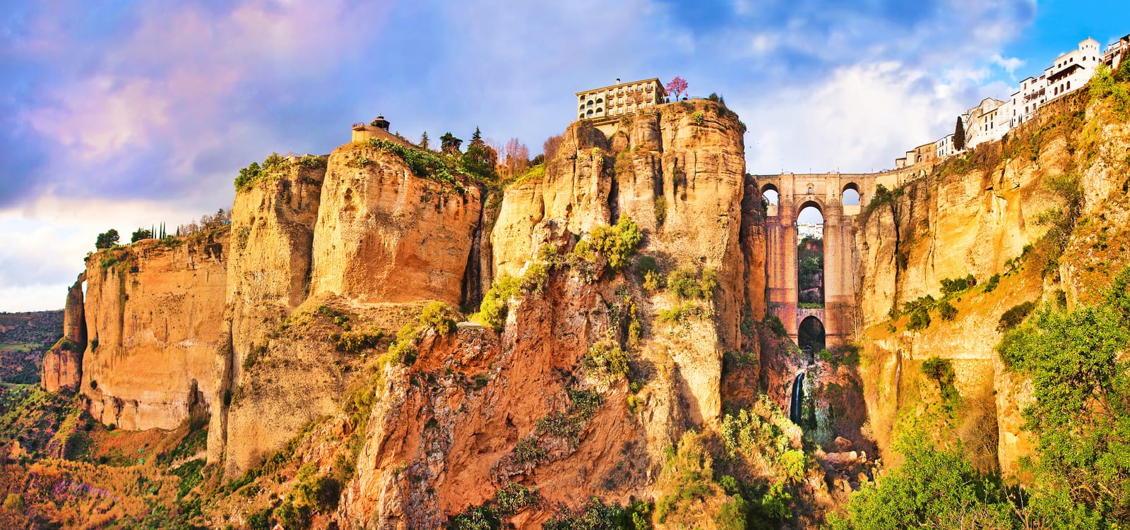 Ce sa vizitezi in Ronda  l Descopera bijuteria Andaluziei